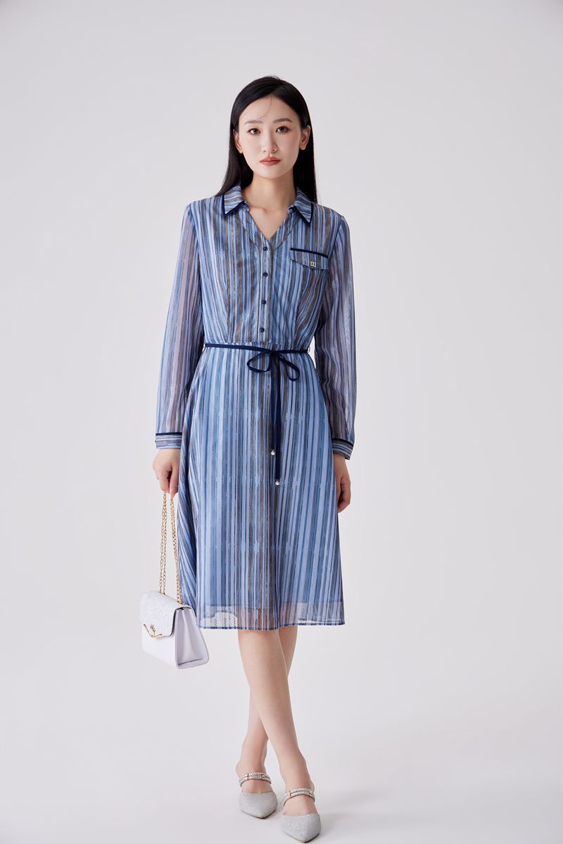 天轩2023女新款连衣裙中长款