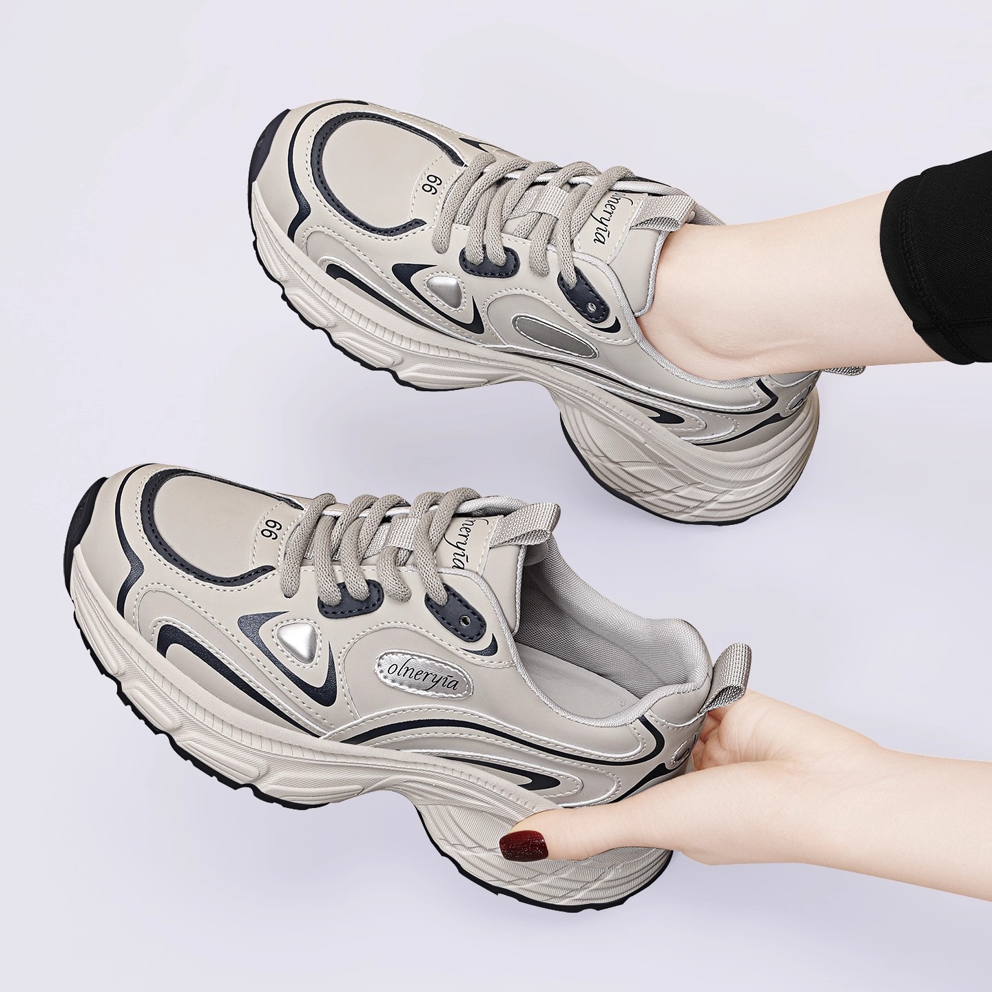 2025秋季新款老爹鞋女鞋厚底增高休闲运动鞋百搭旅游鞋软底妈妈鞋