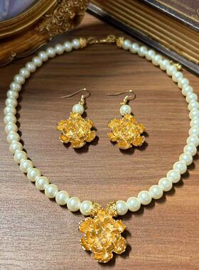 中古vintage华丽轻奢感立体花朵项链小众珍珠可爱田园风复古项链