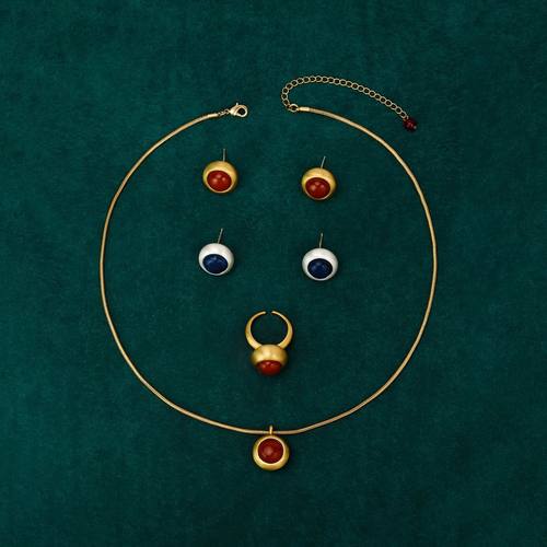 青岛中古饰品时尚百搭首饰套装女轻奢简约感复古耳饰项链戒指