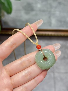 新疆直发正品和田玉湖水绿方平安扣吊坠天然玉石挂件带证书