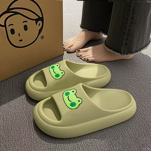 拖鞋家居新款女款2025可爱卡通风格防滑耐磨适合居家浴室厚底拖鞋