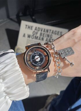 个性潮流帅气镂空手表男女款初高中学生党韩版简约小众森系学院风