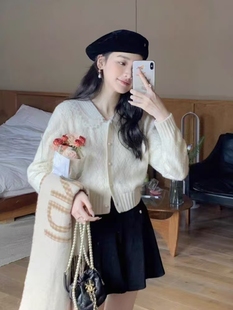 超好看漂亮温柔甜美翻领短款针织开衫毛衣女秋冬2024新款