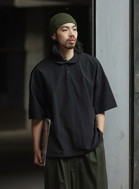 NOEARS夏季黑色娃娃领短袖宽松衬衫日系纯色落肩袖速干通勤上衣男