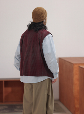 NOEARS春季设计感红色格子复古v领套头内搭叠穿马甲薄垂感背心