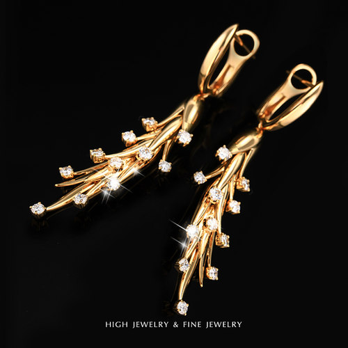 逆向耳环珠宫钻石百搭