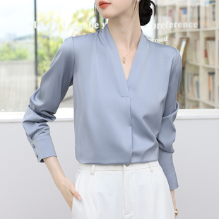 高级感缎面上衣2025春秋通勤OL气质职业装 女长袖 V领白色衬衫 法式