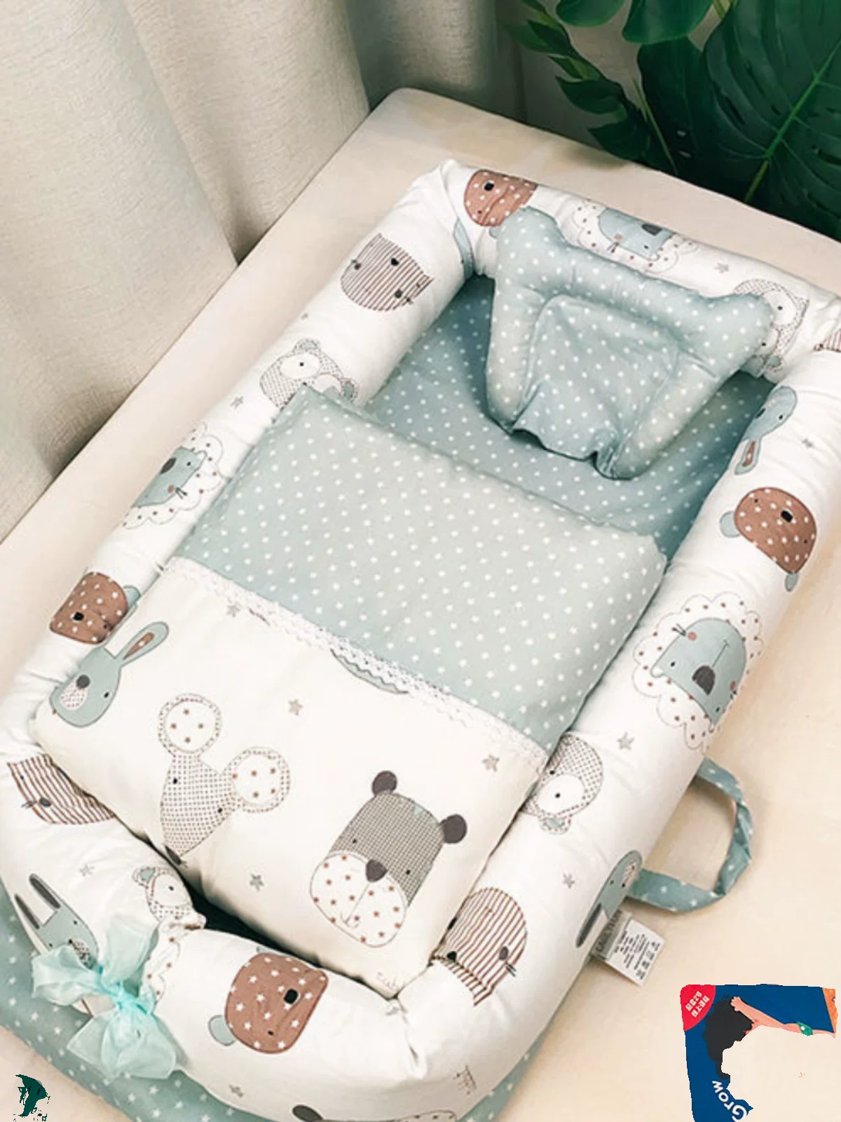 Crib, foldable handheld children's bed for new born