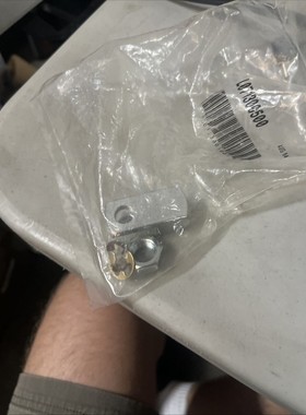 PARKER CLEVIS ROD 套件 L071300500 * * 批量 10 * *