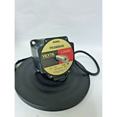 东方电机 PK596BHW VEXTA 步进电机 5 相 0.72 英寸二手, + 9