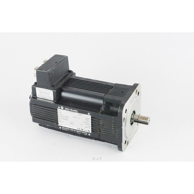 ALLEN BRADLEY 1326AB-B410G-M2L 伺服电机 5000 RPM 2.44AMPS 系