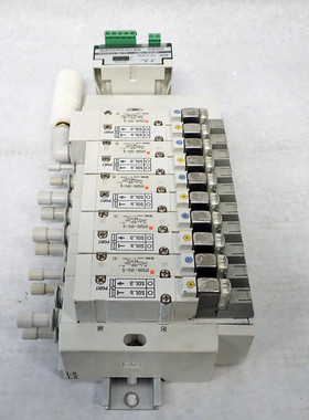 SMC DEVICENET SQ EX122-SDN1 24Vdc w/ 4 - SY5245-FU-Q/ 1 - SY