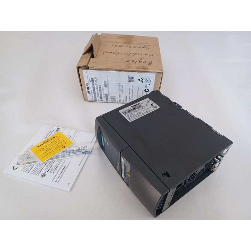 Siemens Micromaster 440 6SE6440-2UD13-7AA1 0,37KW 380-480V N