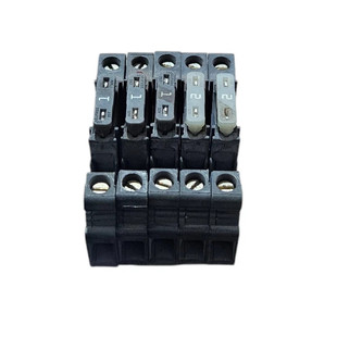 批量 05 件 PHOENIX CONTACT UK 6-FSI/C TREMINAL BLOCK 带保险