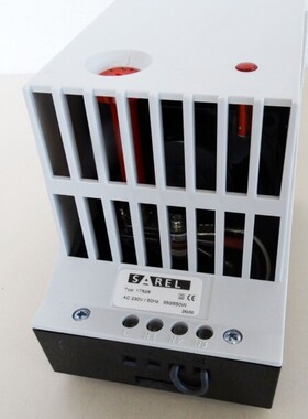 Schneider Sarel 17526 350/5550 Watt Schaltschrankheizger?t m