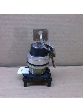 EM22KE4 Eaton Cutler Hammer Nuevo 22MM Metal Clave con Selec