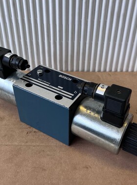 1x Bosch Rexroth 081WV10P1N104WS024/00B0 0810001440 Hydrauli