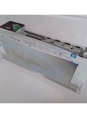 Lenze Servo Umrichter EVS9322-CPV003 / 33.9322PC.8G.80.V003