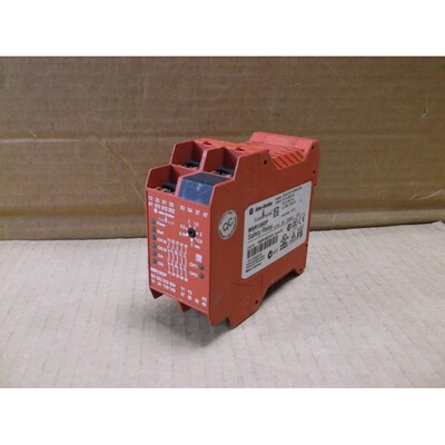440R-M23143 B Allen Bradley Guardmaster Sicherheit Relais 44