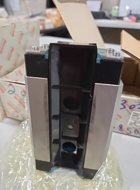 REXROTH ROLLER CARRAIGE R182143116 全新