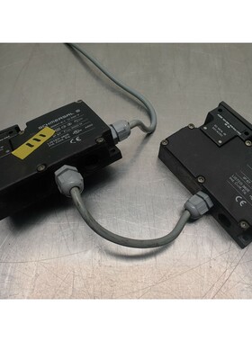 2X Schmersal AZM 161SK-33rka-024 Safety Interlock 24V AC/DC