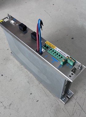 1x AMK Motion AMKASYN KWF1 46583-0316 01.00 Umrichter Freque