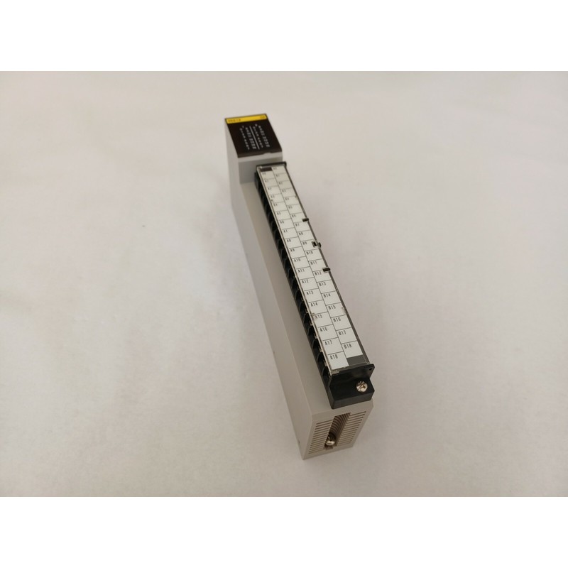 Omron SYSMAC Output Unit  Ausgangs Karte C500OD212  3G2A5OD2