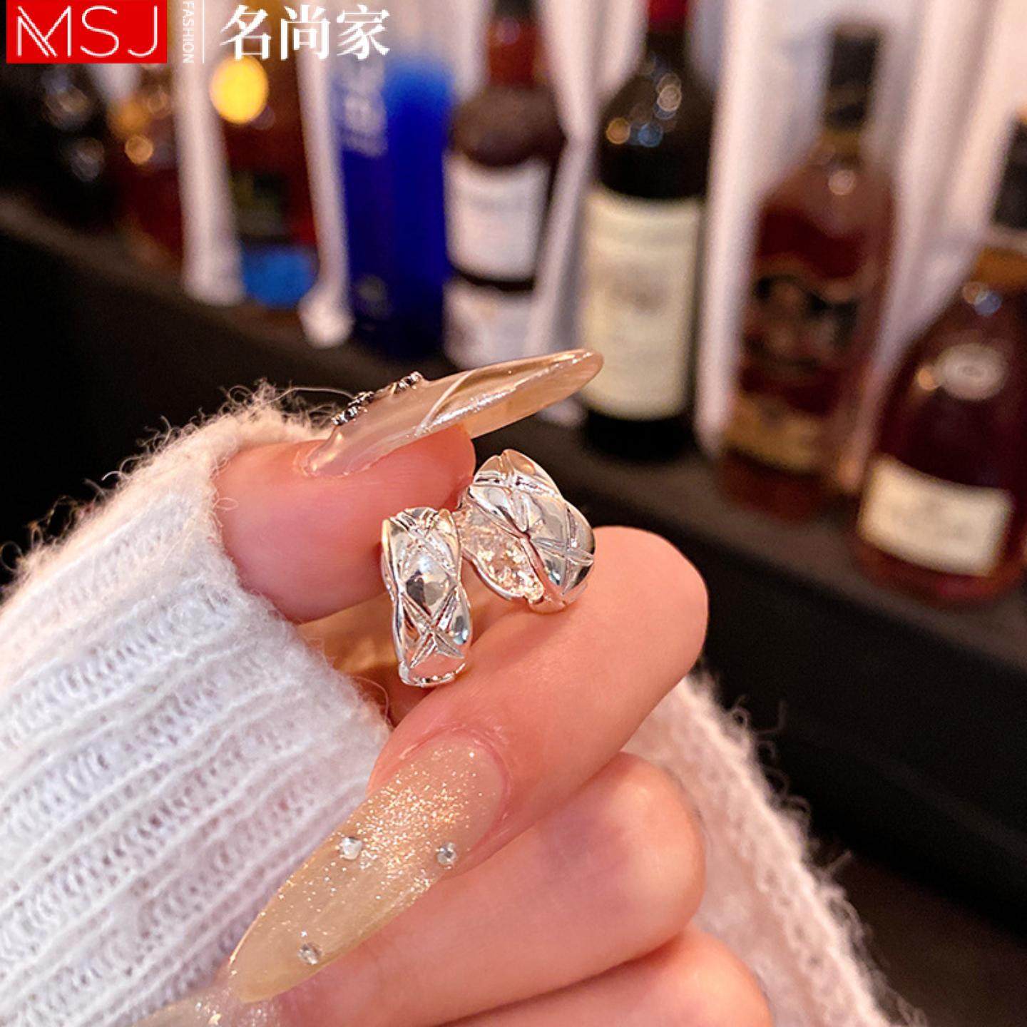 个性气质简约菱格金属耳圈耳扣女