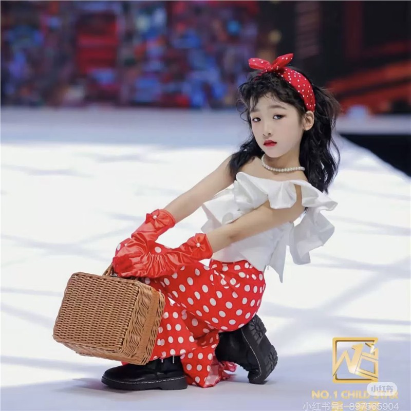 女童复古港风喇叭裤儿童T台时尚走秀潮服个性机车摇滚风演出服潮