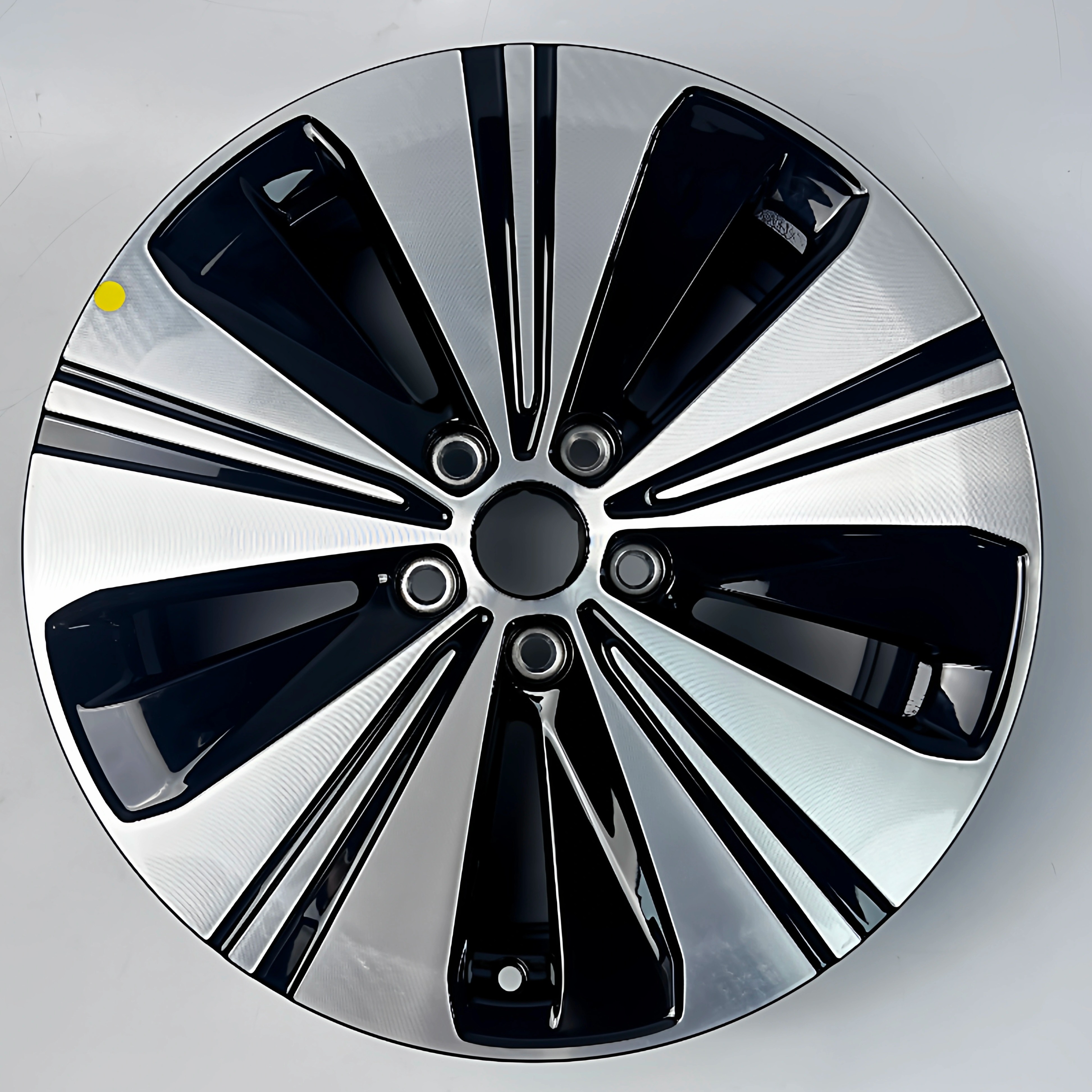 适用于18寸吉利银河A7铝合金轮毂车轮圈原装替换型全新钢圈