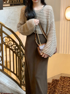 夏日之之晚-【8月23号20点上新】米色棕色针织毛衣+吊带裙