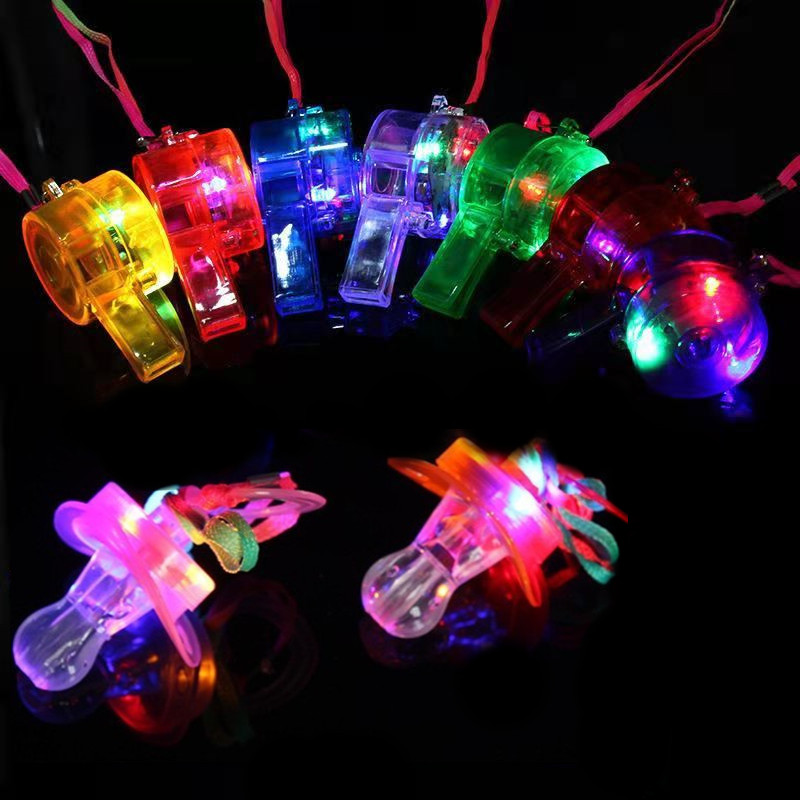 奶嘴发光口哨哨子微商地推小礼品