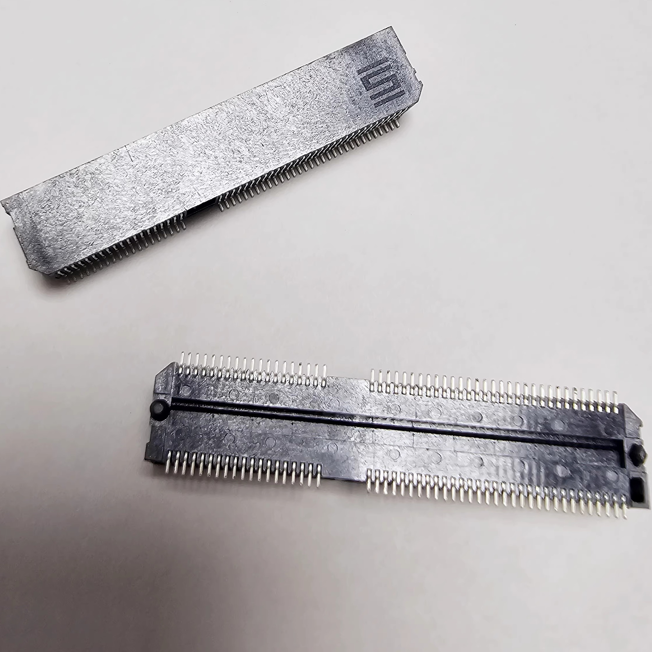 申泰MEC6-150-02-L-D-RA1 接插件连接器 EDGE DUAL FML 100PIN