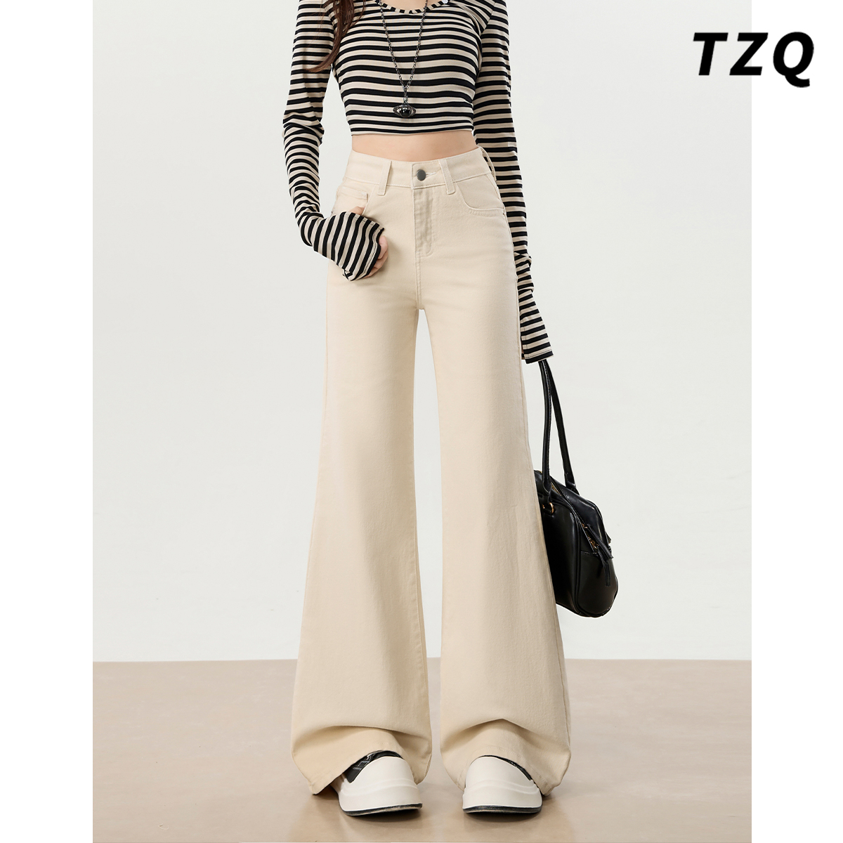 杏色高腰不贴腿微喇牛仔裤