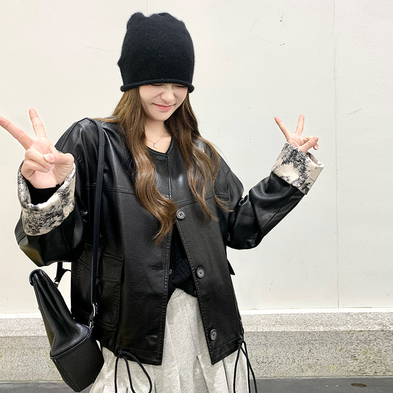 2025秋款现货数据好风拼接袖黑色皮衣#1120-P145-K218,女装皮衣,唛多