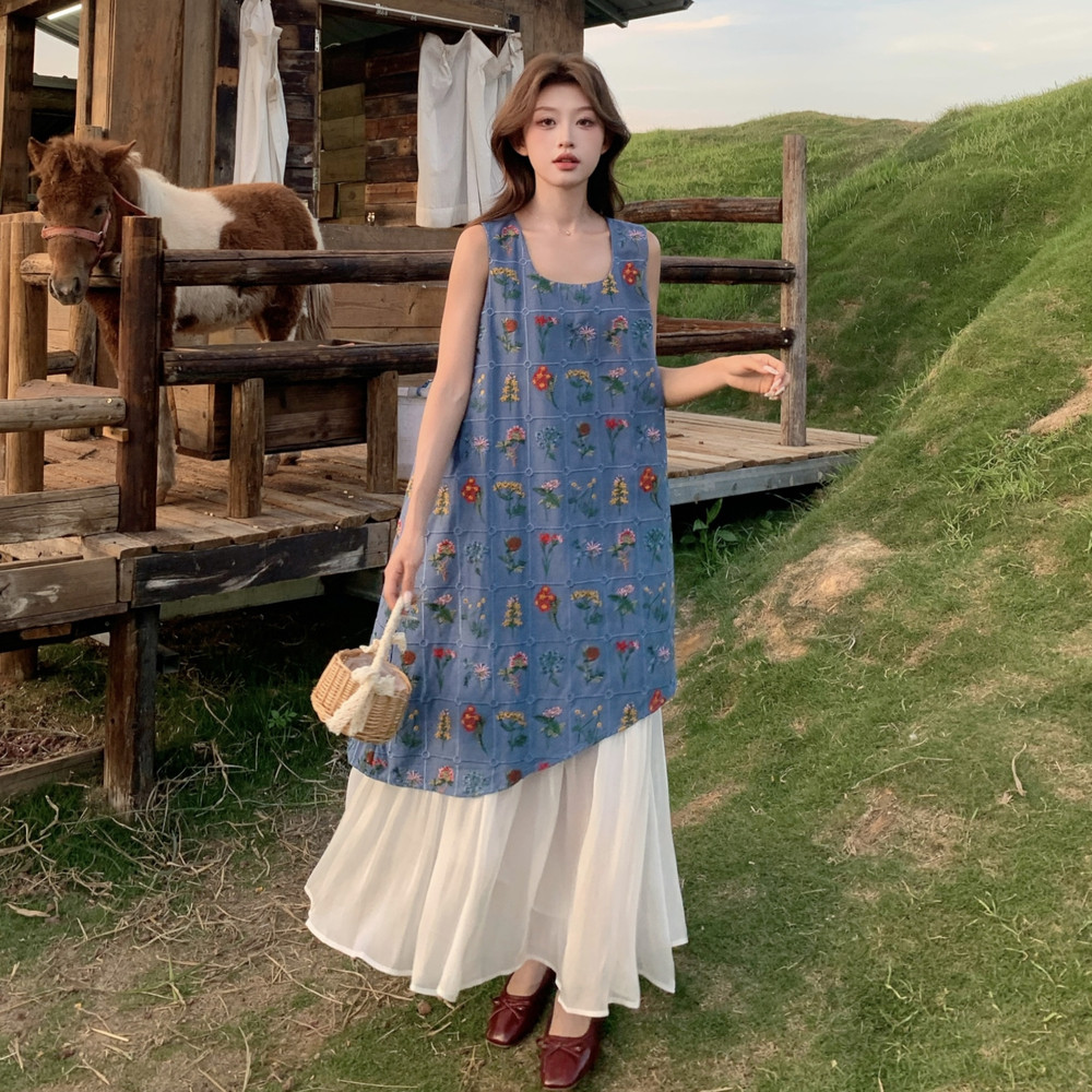 假两件碎花牛仔无袖背心连衣裙女夏2025新款超好看韩系独特长裙子,女装连衣裙,唛多