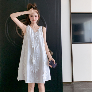 2025夏季新款白色立体花连衣裙#2579-P120-K178