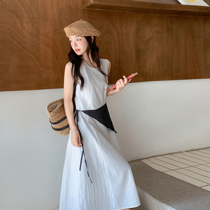 法式高级感无袖背心连衣裙女夏季2025新款韩版收腰显瘦白色长裙子图片