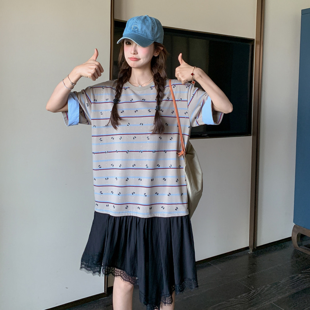 休闲减龄韩系连衣裙女2025夏新款蕾丝花边假两件拼接条纹短袖裙子,女装连衣裙,唛多