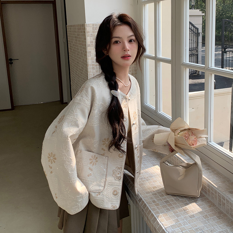 新中式国风小香风外套女2025春秋季新款休闲复古刺绣短款圆领上衣,女装短外套,唛多