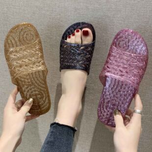 水晶果冻塑料厚底凉拖鞋女平底夏季外穿舒适时尚防滑透气妈妈拖鞋