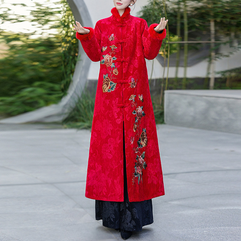 2025年冬季新款民族风刺绣过膝长款棉服棉衣兔毛领棉袄大衣外套女