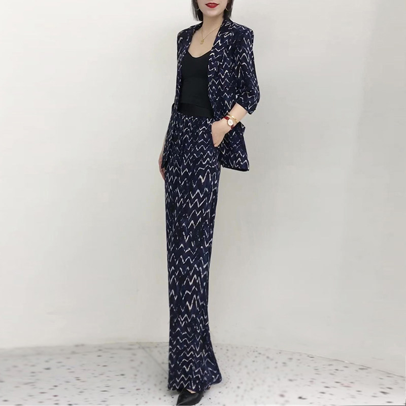夏季薄款休闲阔腿裤西服套装女