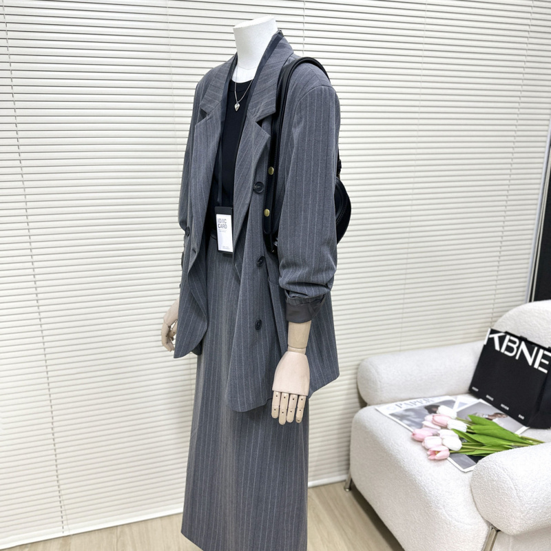 灰色气质西装外套半身裙套装女20