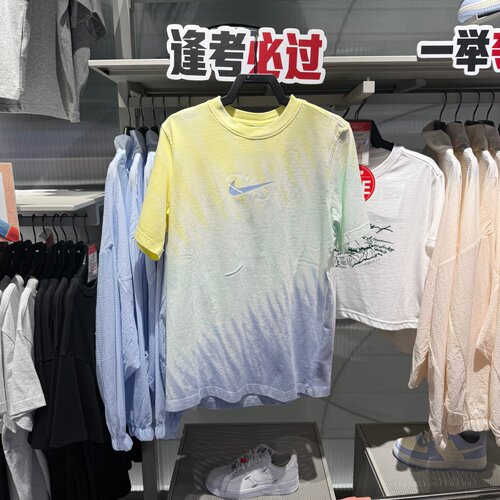 Nike耐克女26夏新款运动渐变图案扎染宽松透气短袖T恤 IR7557-714