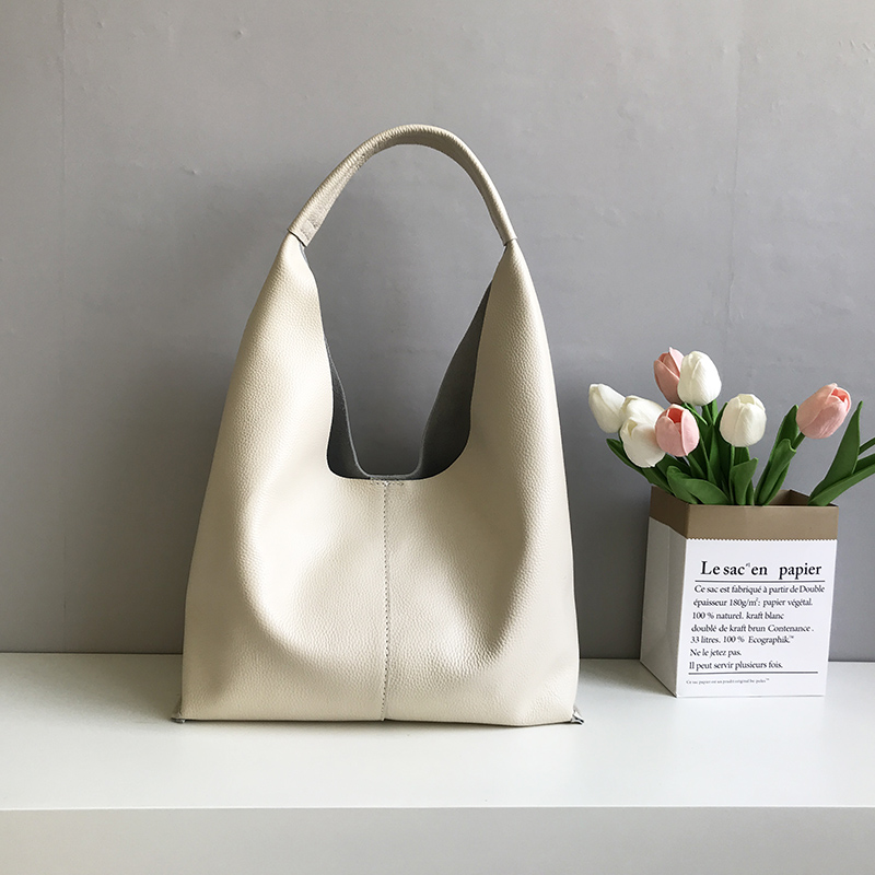 时尚个性潮搭大牌极简软皮托特包