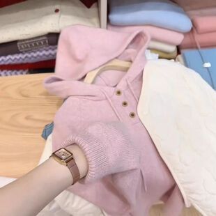 女秋冬内搭打底衫 针织衫 胖MM韩系设计感上衣 连帽纽扣抽绳长袖 大码