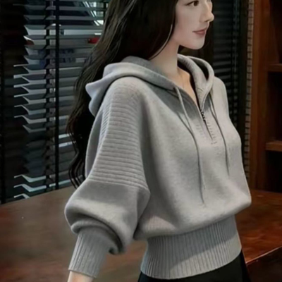 慵懒松弛感毛线衣灰色连帽短款针织衫2025年冬季新款加厚上衣女装