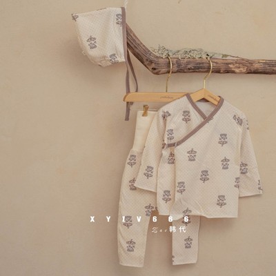 韩国进口peekaboo新生儿春秋纯棉马年旋转木马印花爬服月子服套装